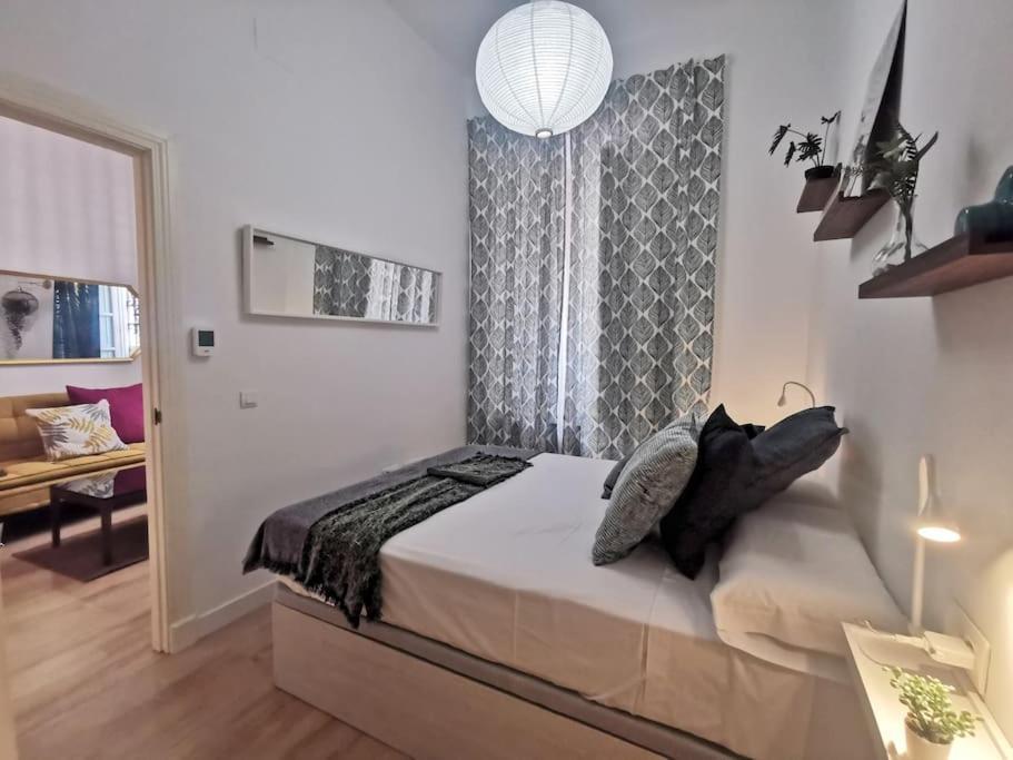 Apartamento A 2 Minutos De Plaza La Merced, Málaga Kültér fotó