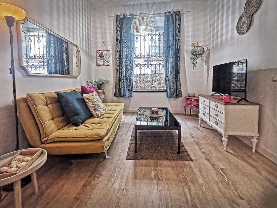 Apartamento A 2 Minutos De Plaza La Merced, Málaga Kültér fotó
