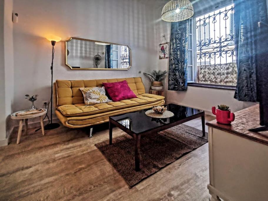 Apartamento A 2 Minutos De Plaza La Merced, Málaga Kültér fotó