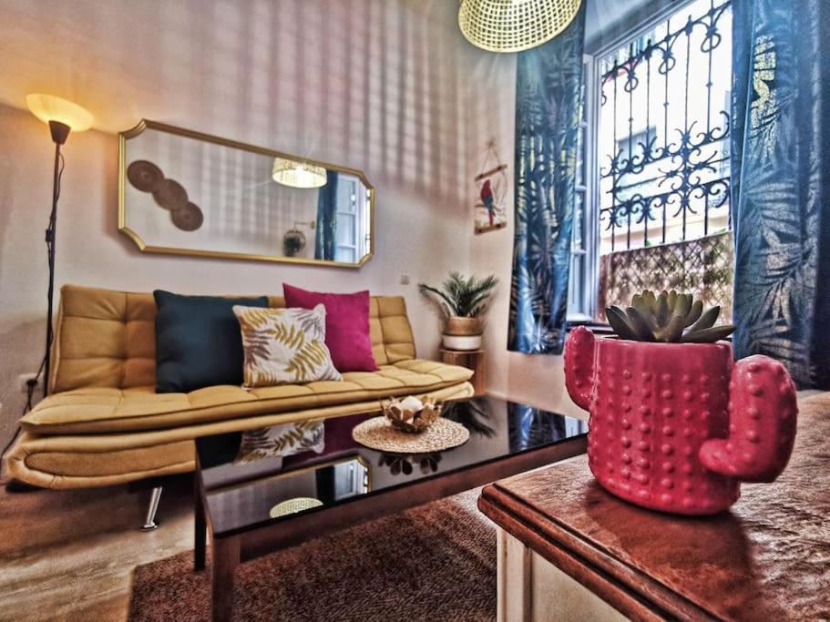 Apartamento A 2 Minutos De Plaza La Merced, Málaga Kültér fotó