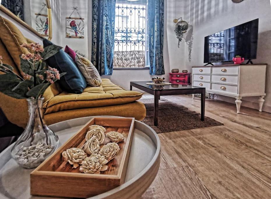 Apartamento A 2 Minutos De Plaza La Merced, Málaga Kültér fotó