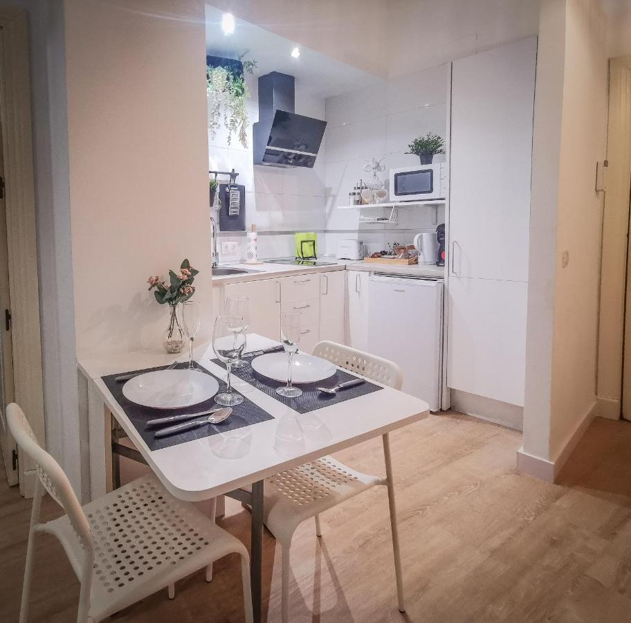 Apartamento A 2 Minutos De Plaza La Merced, Málaga Kültér fotó